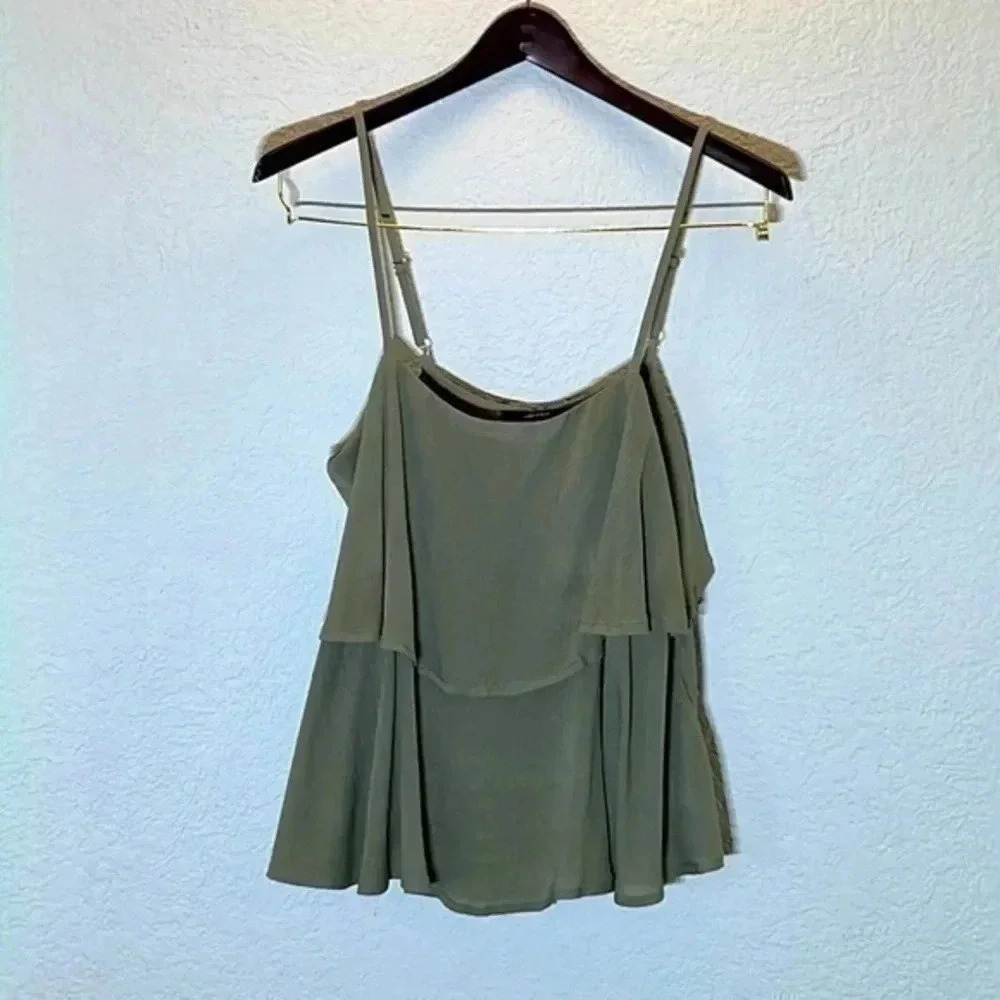 Cute safe green, Forever 21 top